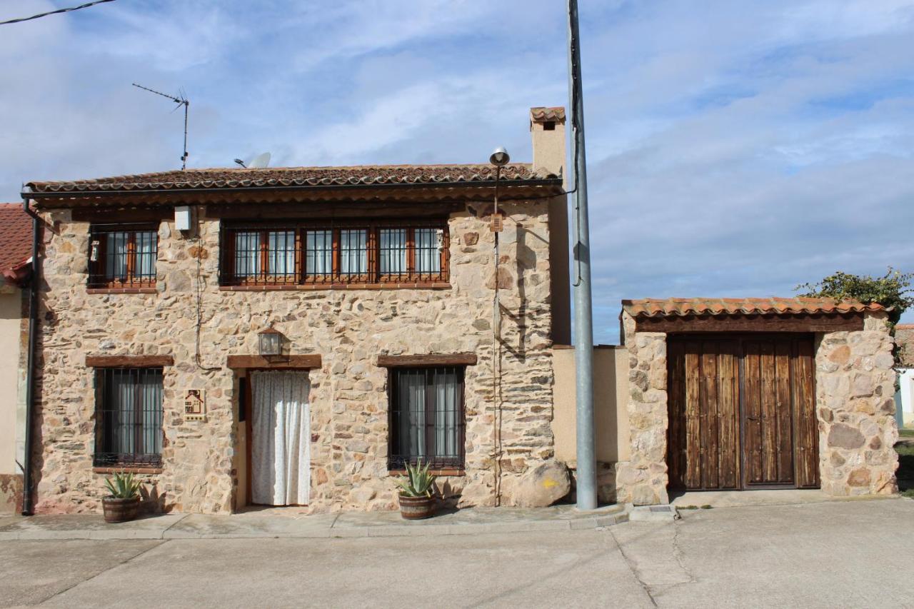 Camino Del Prado Guest House Santa Maria la Real de Nieva Bagian luar foto